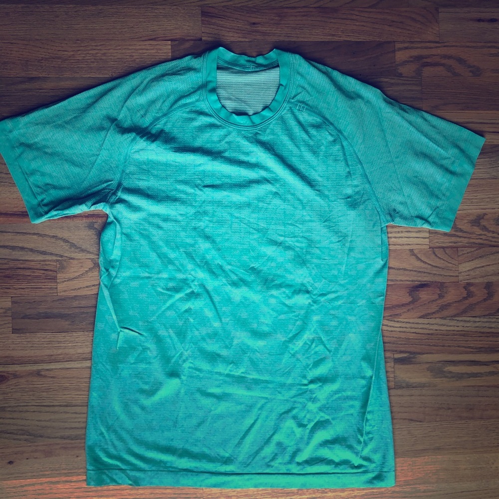 Lululemon Metal Vent SS shirt